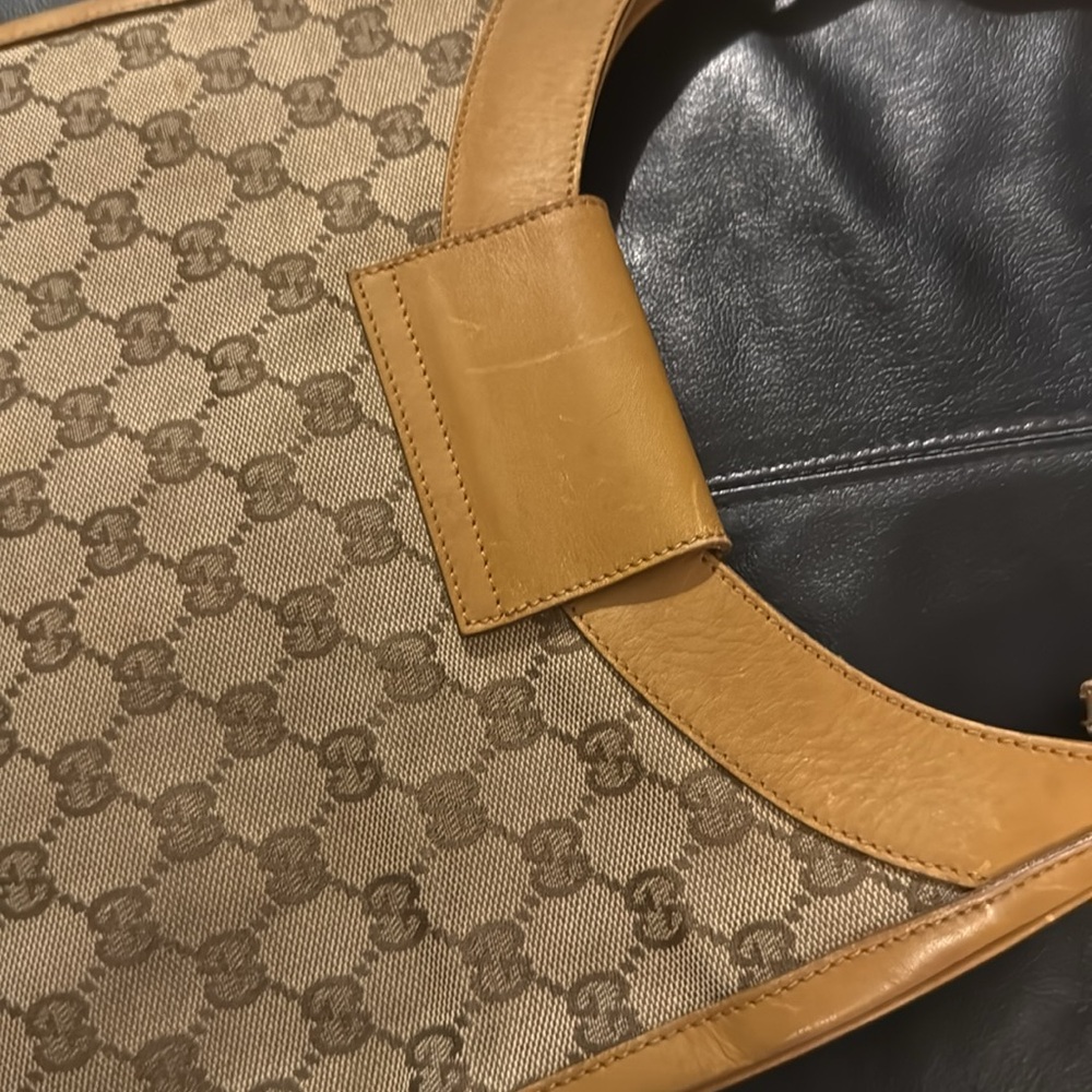 Gucci Vintage Handbag Monogram Gold Hardware - Picture 13 of 16